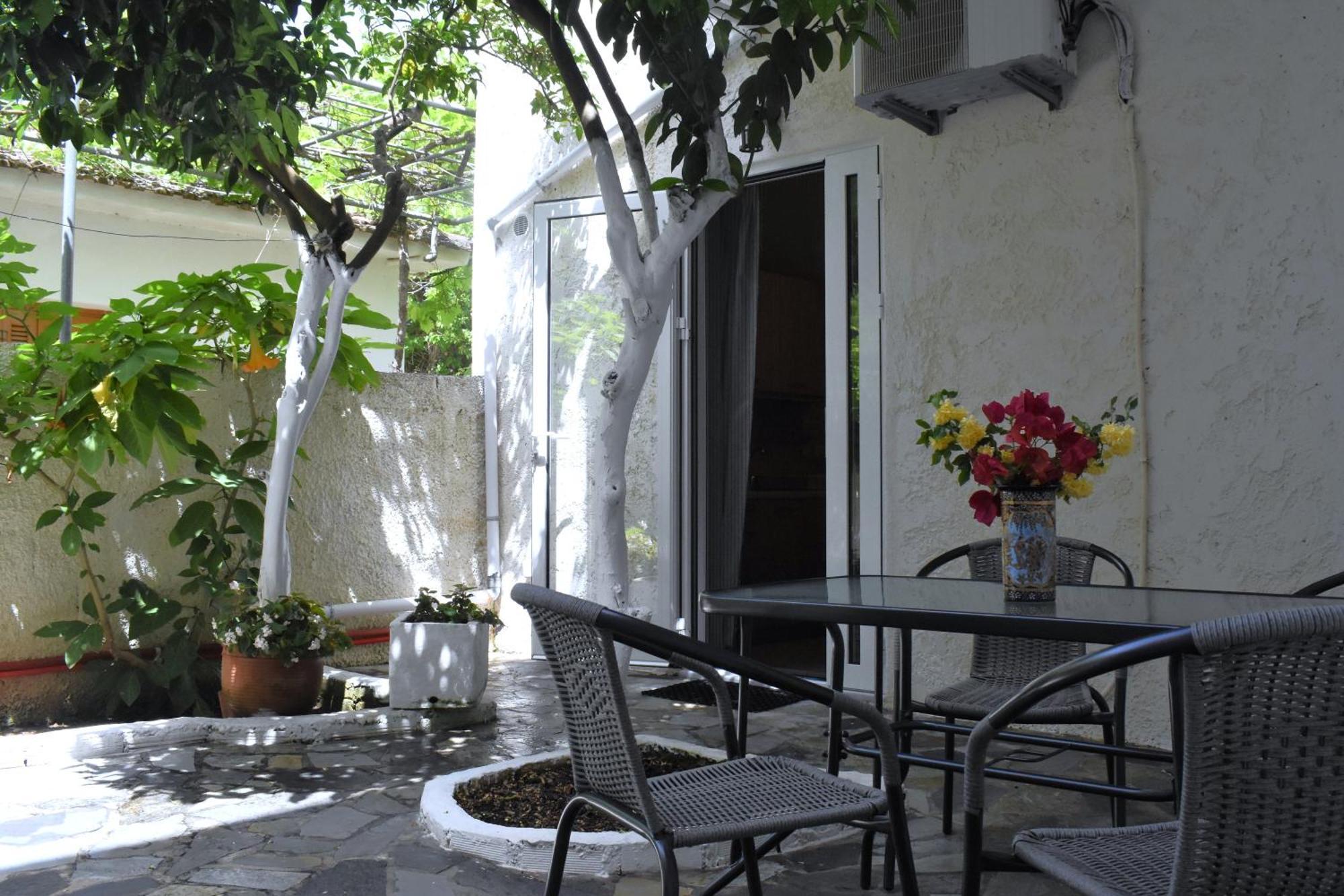 Starvillas Apartments And Studios Agia Efimia Екстериор снимка