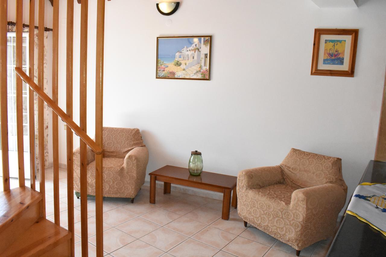 Starvillas Apartments And Studios Agia Efimia Екстериор снимка