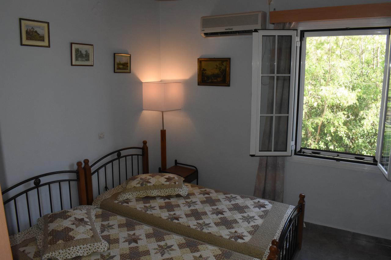Starvillas Apartments And Studios Agia Efimia Екстериор снимка
